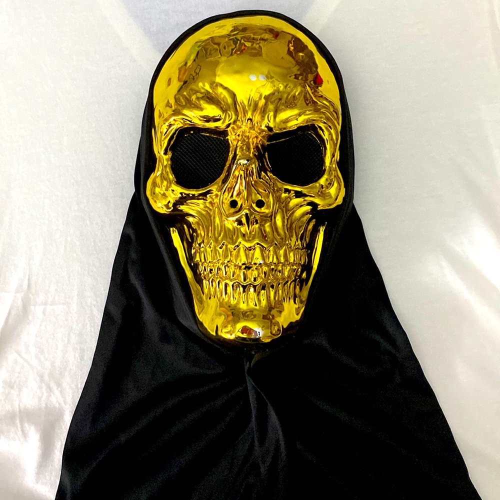 NWOT Skeleton Mask - Picture 2 of 4